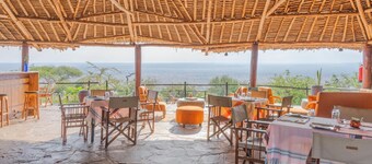 索羅伊豹巢小屋