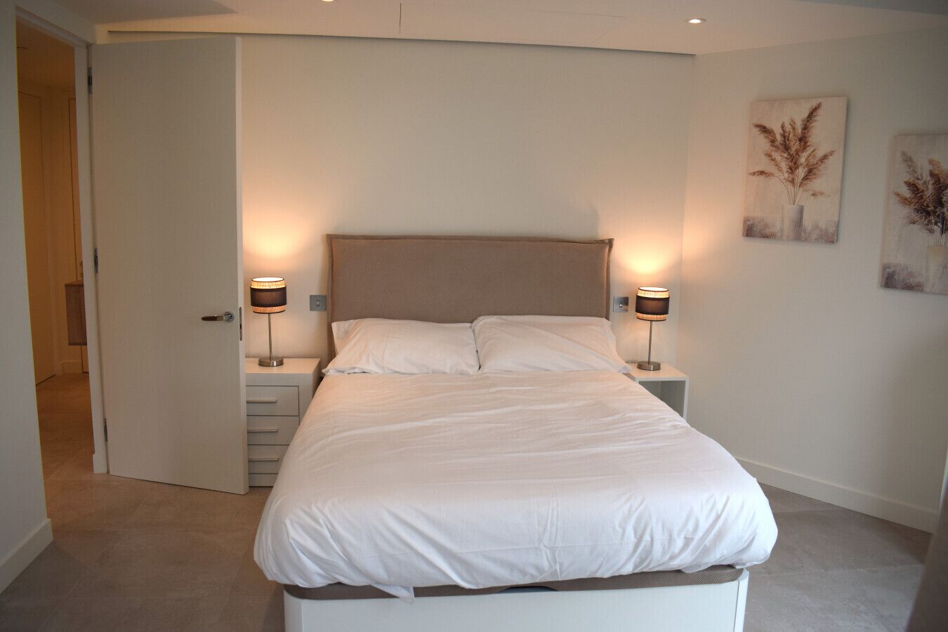 1 slaapkamer, een bureau, een strijkplank/strijkijzer, gratis wifi