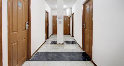 Hotel O Semarang near Kota Lama Semarang formerly Kamarkoe Residence