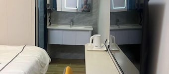 Ai Dan Hotel