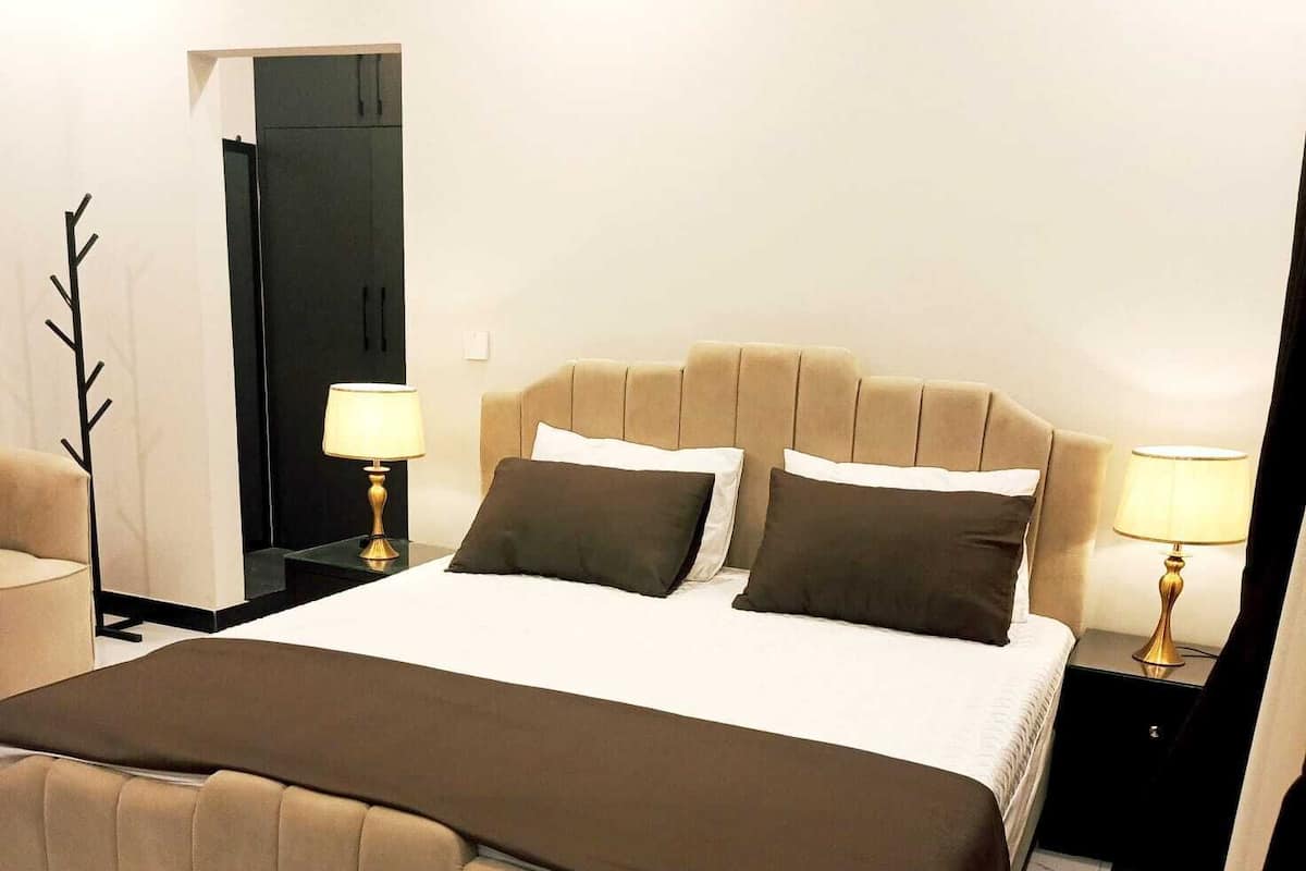 Deluxe Double Room | Blackout curtains, soundproofing, free WiFi