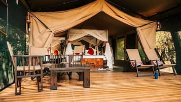 Family Tent, River View | Desk, free WiFi