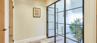 Host Stay Apartment 6 Vinegar House