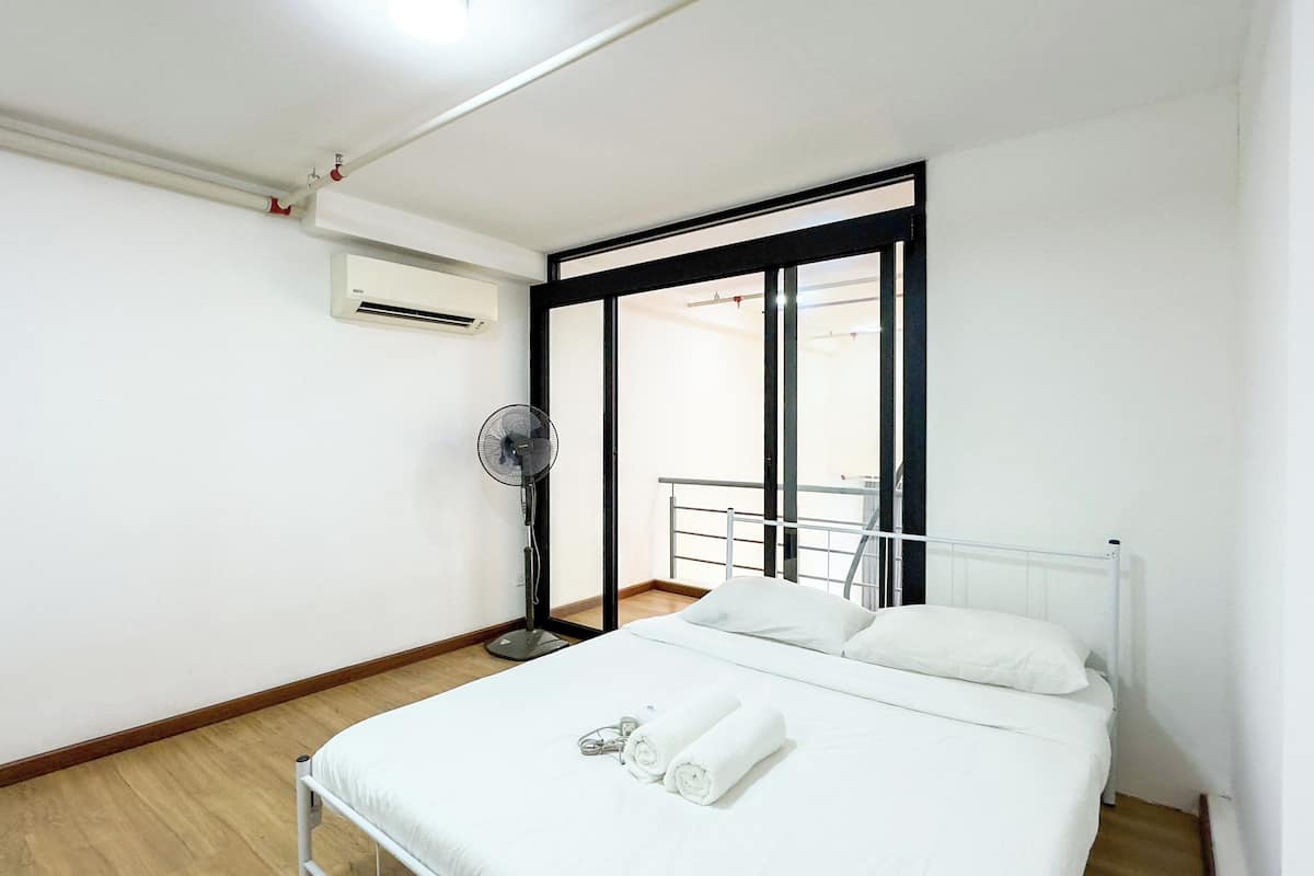 Loft Basic, vista città | 2 camere, tende oscuranti, ferro/asse da stiro, Wi-Fi gratuito