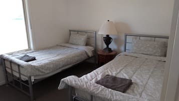 3 bedrooms, bed sheets