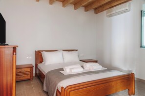 3 bedrooms, iron/ironing board, WiFi, bed sheets - Εξαιρετικές παροχές! (Kerkira)