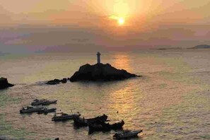 Unclassified image, 4 of 32, button - Dahai Zhizi Inn (Zhoushan)