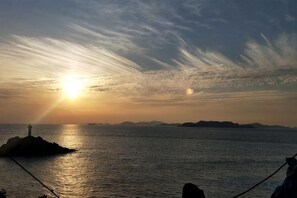 Unclassified image, 2 of 32, button - Dahai Zhizi Inn (Zhoushan)