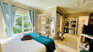 1 habitación, tabla de planchar con plancha, wifi gratis y ropa de cama
