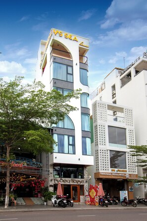 Mặt tiền nơi lưu trú