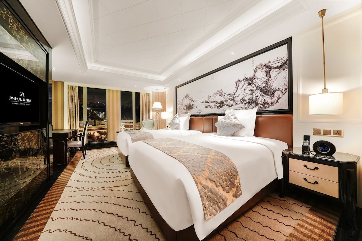 Superior Twin Room