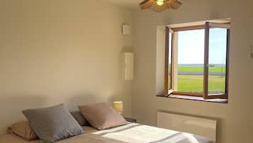 1 bedroom, iron/ironing board, free WiFi, bed sheets