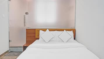 Ropa de cama de alta calidad y escritorio