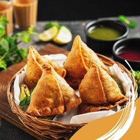 Se ofrece un desayuno completo todos los días (por un coste adicional)