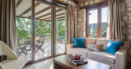 Nico e Marie Seaside, Nilie Hospitality MGMT