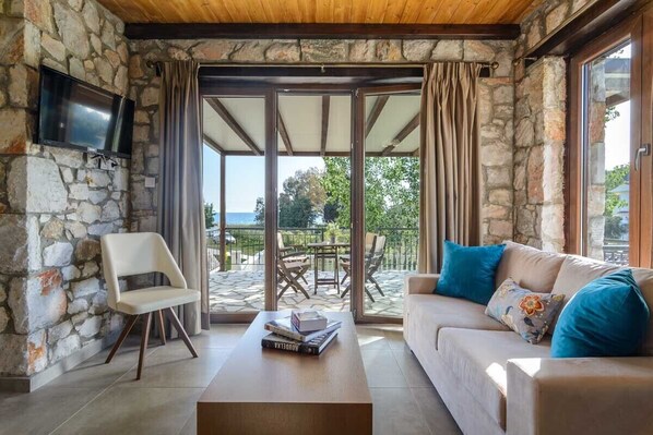 Evagori | Two-Bedroom Maisonette with Sea View Balconies | Living area