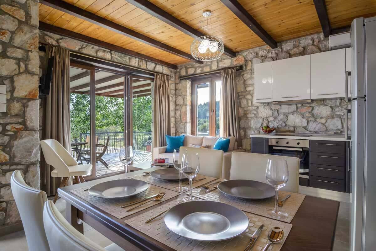 Evagori | Two-Bedroom Maisonette with Sea View Balconies | Esszimmer