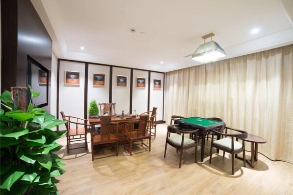 Games room - Shanghai Grand Hotel (Shanghai)