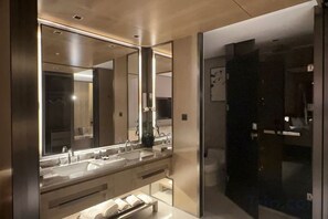 Bathroom - Shanghai Grand Hotel (Shanghai)