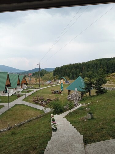 Lovely 2-bedroom bungalow in charming Žabljak