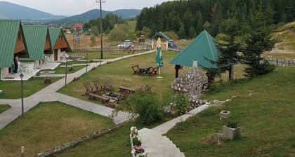 Lovely 2-bedroom bungalow in charming Ćœabljak