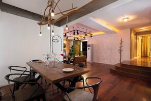 3 bedrooms, free WiFi - Shanghai Hills&Chuanyu Inn Near NECC 53-402 (Shanghai)