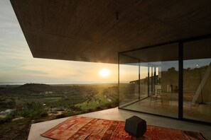 4 camere