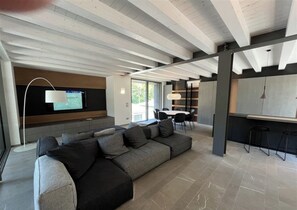 Villa, 5 Bedrooms, Balcony, Garden View | Living room - Spacious, Comfortable and Recently Renovated Single Villa in Lignano Riviera (Lignano Sabbiadoro)