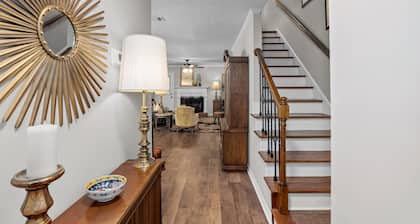 2 bedroom home with 2 bathrooms and fully fenced backyard. The sleeping arrangements are 1 king and 1 queen and a futon located in the living room.