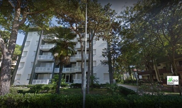 Appartement, 2 chambres, balcon, vue sur le jardin | Extérieur