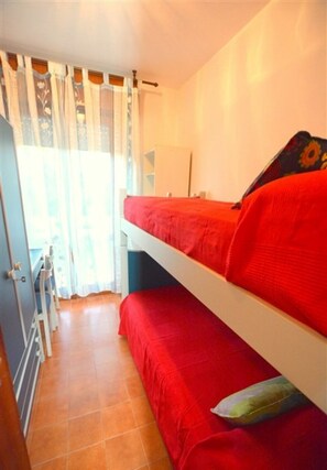 Apartamento, 2 quartos, sacada, vista para o jardim | 3 quartos