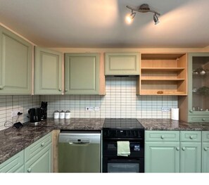 Fridge, microwave, oven, stovetop - This apartment is a 2 bedroom(s), 2 bathrooms, located in Stroud, Gloucestershire. (Gloucestershire)