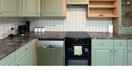 This apartment is a 2 bedroom(s), 2 bathrooms, located in Stroud, Gloucestershire.