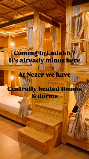 Free WiFi - Nezer Hostel & Roof Top Cafe (Leh)
