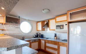 Fridge, microwave, dishwasher