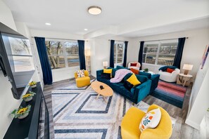 TV connectée, cheminée