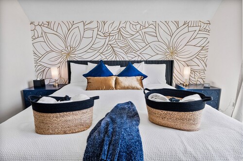 Bright & Spacious 3BR/2.5BA | Near DT Elkhart