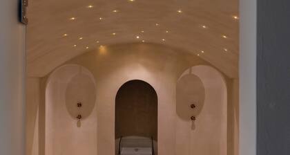 Designer B&B, near the sea and Matera, with outdoor pool, garden and spa