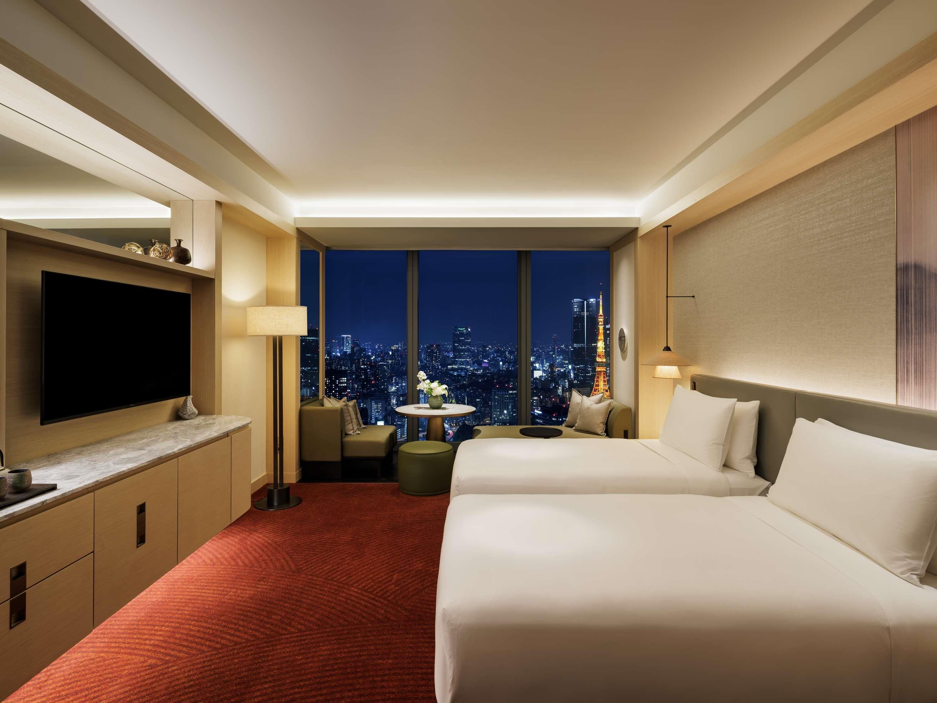 Fairmont Gold, Twin Room, 2 Twin Beds, Tokyo Tower View | Laptop workspace, free WiFi, bed sheets