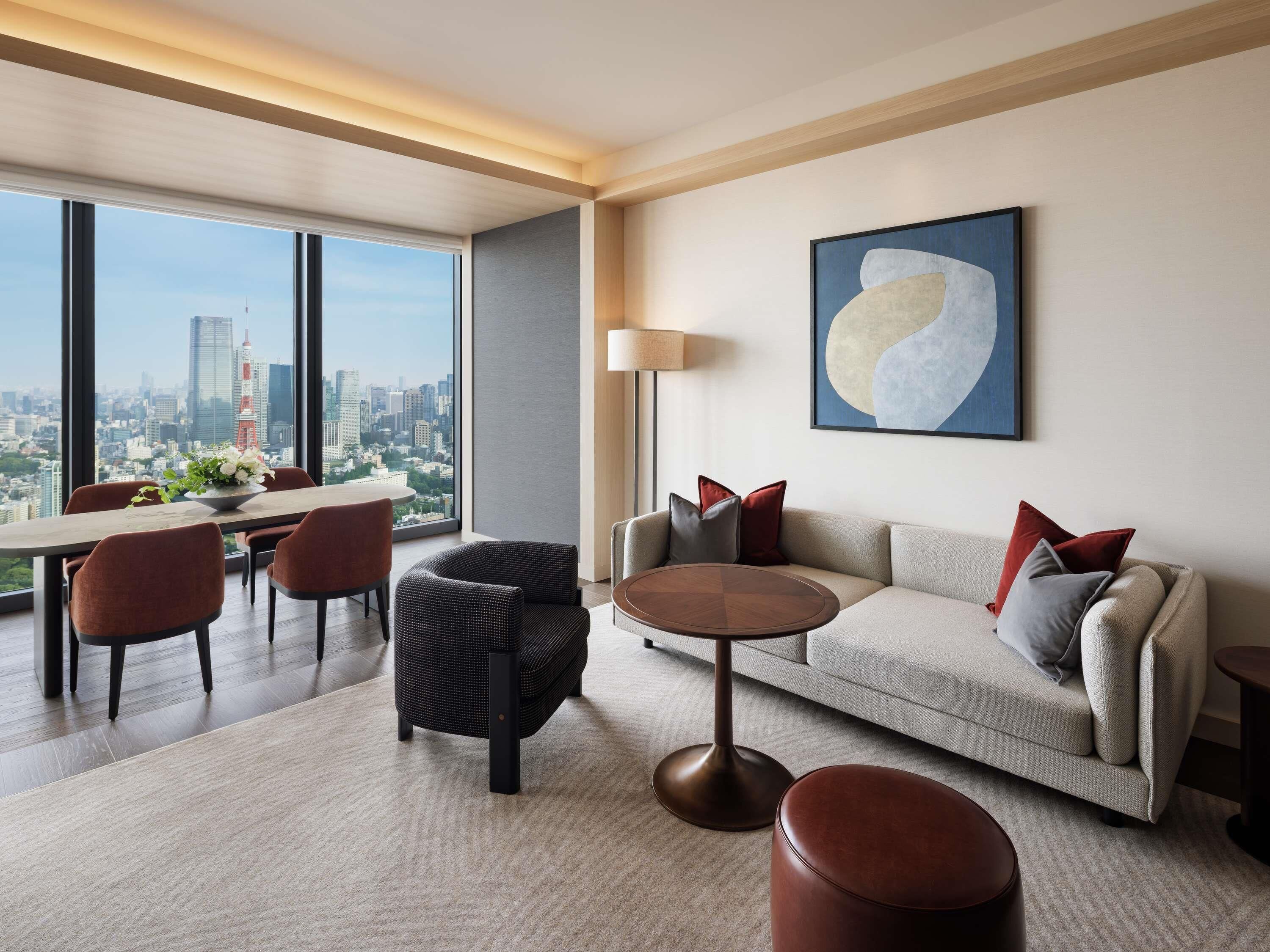 Fairmont Gold, Signature Suite, 2 Twin Beds | Laptop workspace, free WiFi, bed sheets