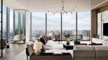 Laptop workspace, free WiFi, bed sheets