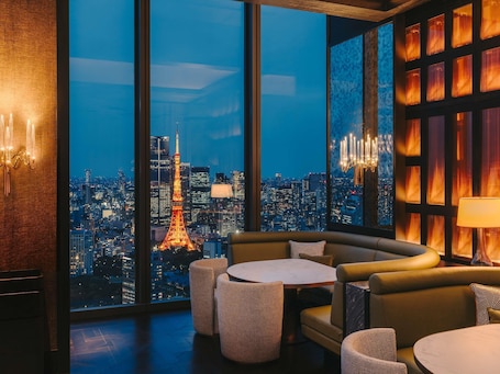 Restaurant. Fairmont Tokyo