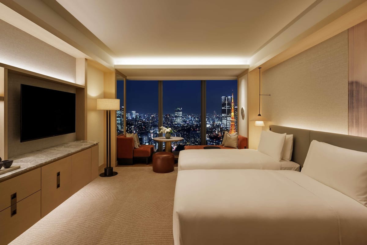 Fairmont, Twin Room, 2 Twin Beds, Tokyo Tower View | Laptop workspace, free WiFi, bed sheets