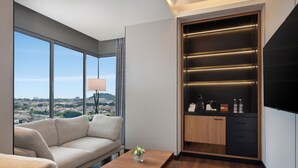 Suite Deluxe, 1 lit double, vue ville | Vue sur la ville