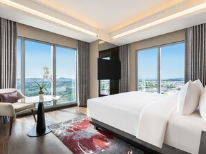 Deluxe Suite, 1 Double Bed, City View | In-room safe, desk, laptop workspace, blackout curtains