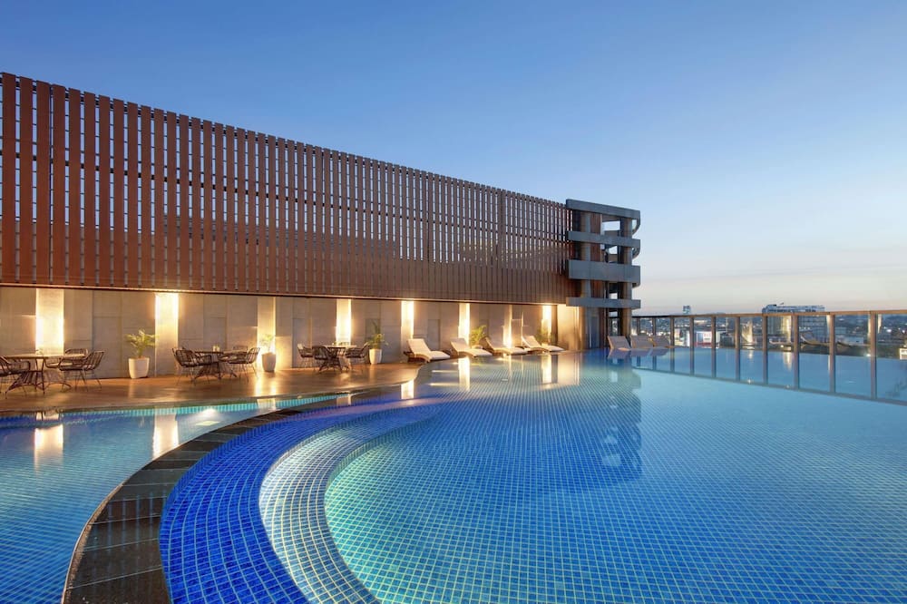 Grand Mercure Batam Centre