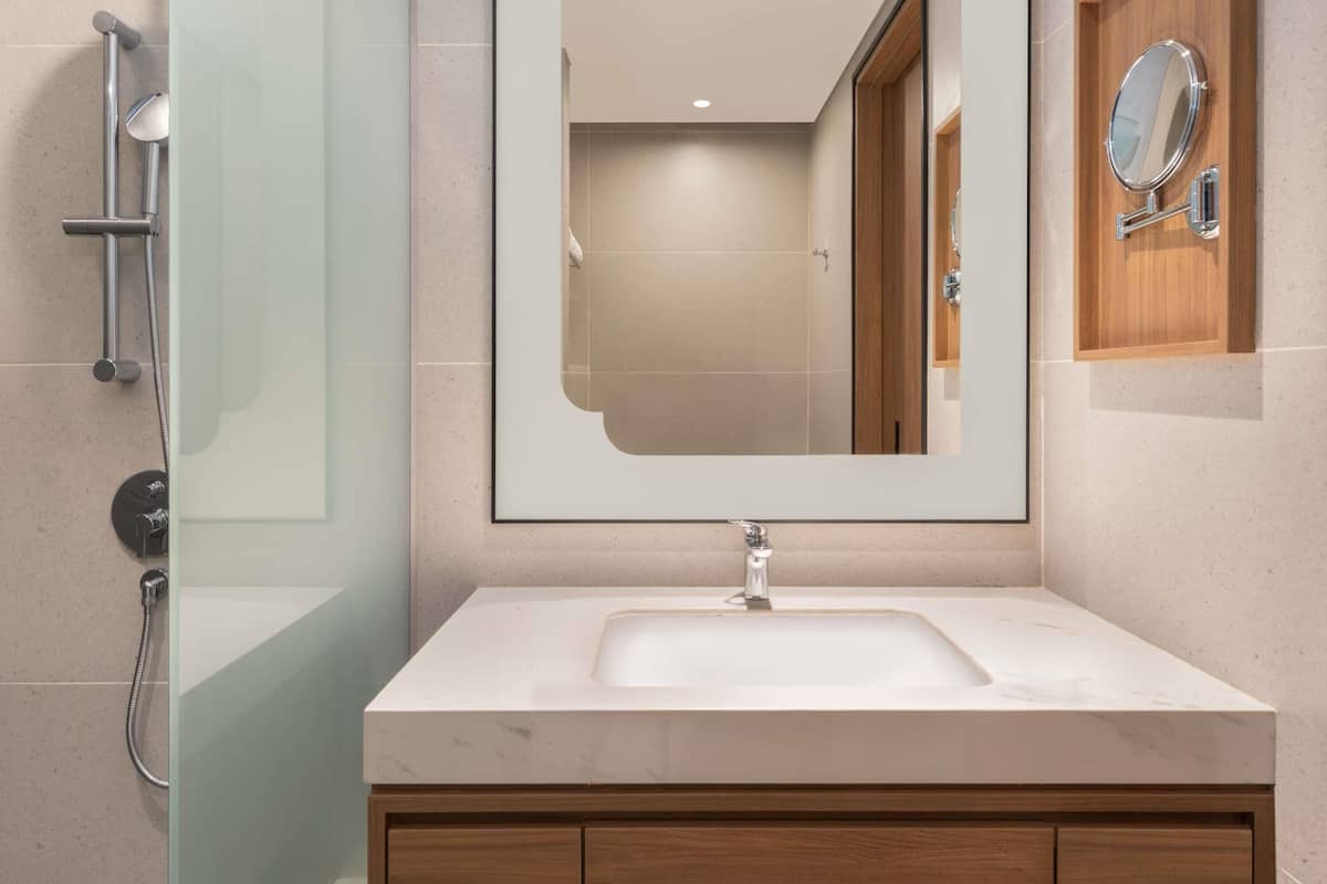 In-room safe, individually furnished, desk, laptop workspace