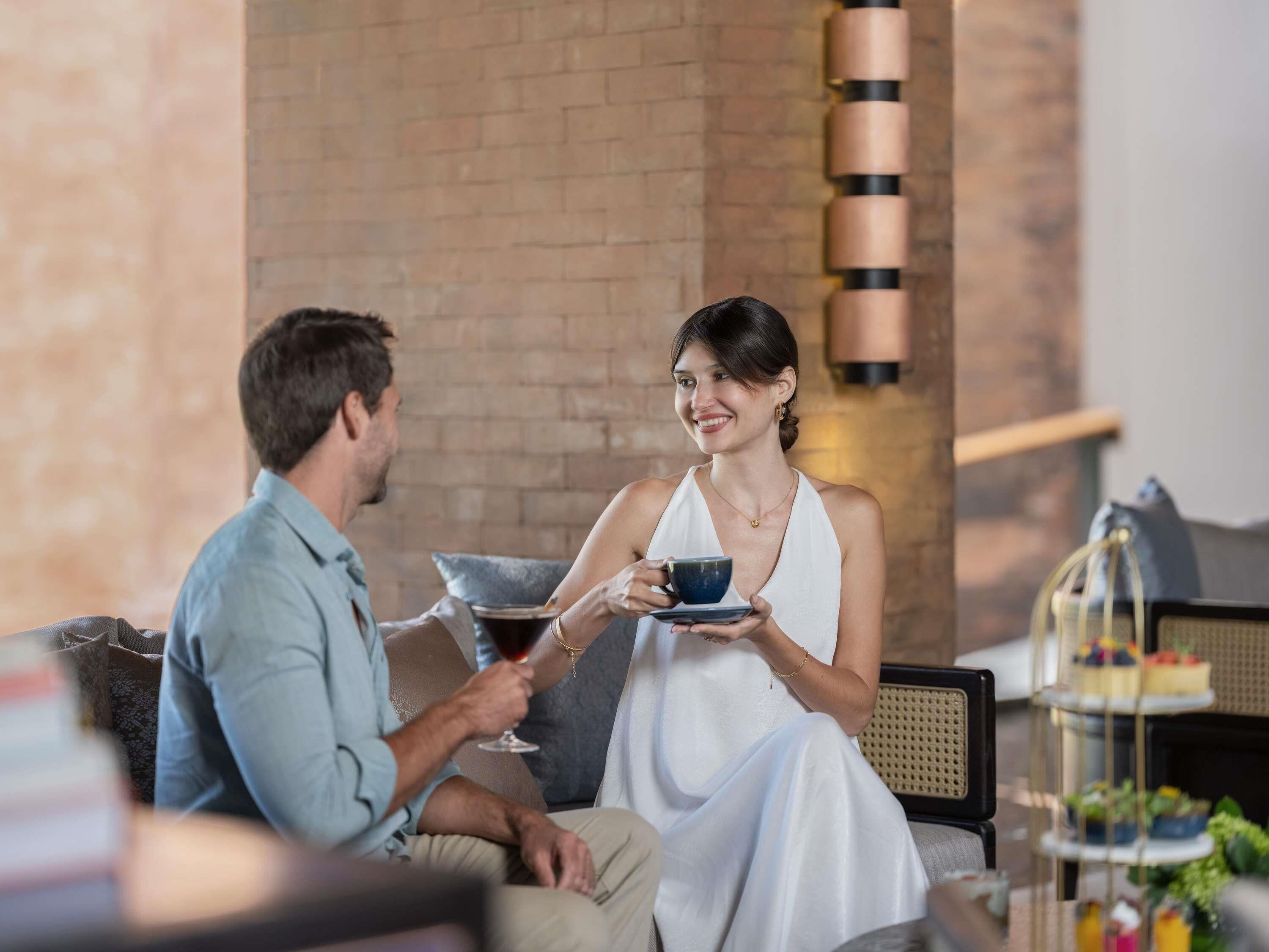 2 restaurants; breakfast, lunch, dinner, and brunch served