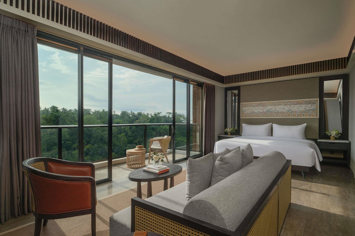 Tropical Retreat, Balcony, Forest View, 1 King Bed | In-room safe, desk, blackout curtains, soundproofing