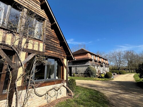 Charming cottage in the Auge countryside